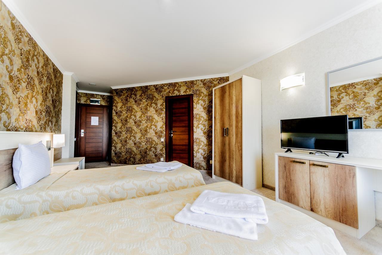 Hotel Alisa Pavel Banya Exterior foto